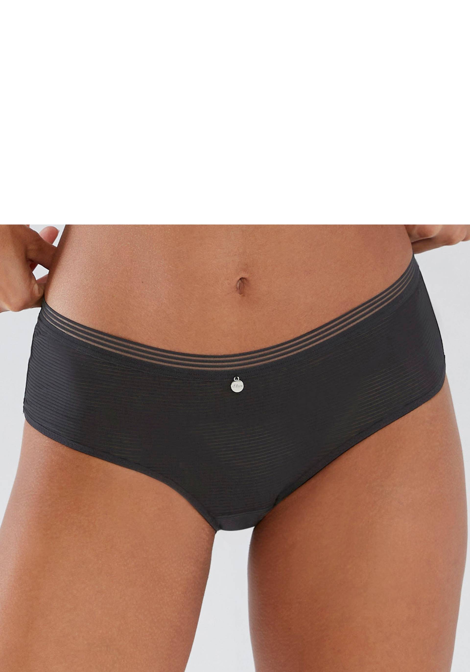 s.Oliver Panty »Zoè«, aus modischer Spitze in graphischer Optik s.Oliver Panty »Zoè«, aus modischer Spitze in graphischer Optik von s.Oliver