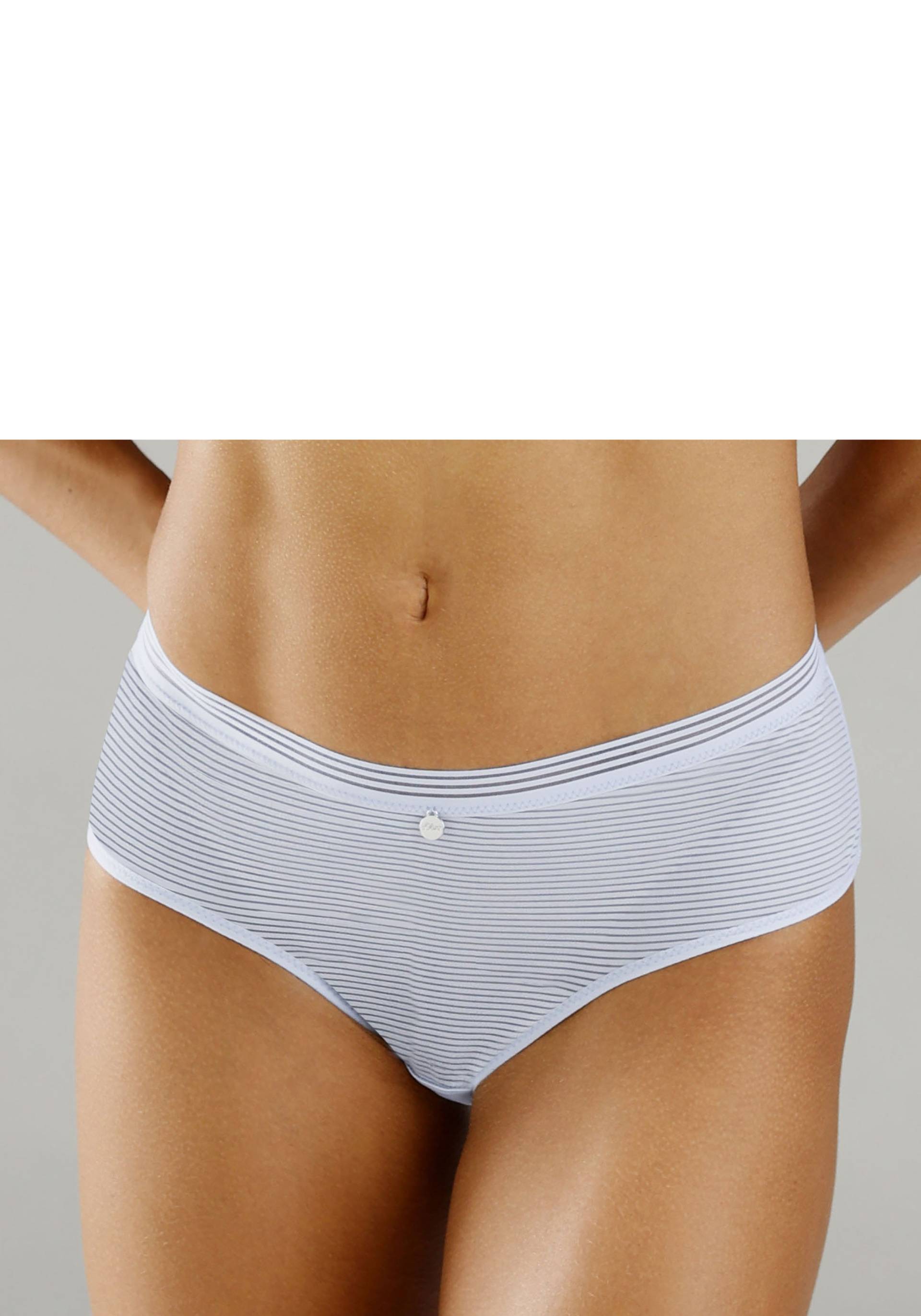 s.Oliver Panty »Zoè«, aus modischer Spitze in graphischer Optik s.Oliver Panty »Zoè«, aus modischer Spitze in graphischer Optik von s.Oliver