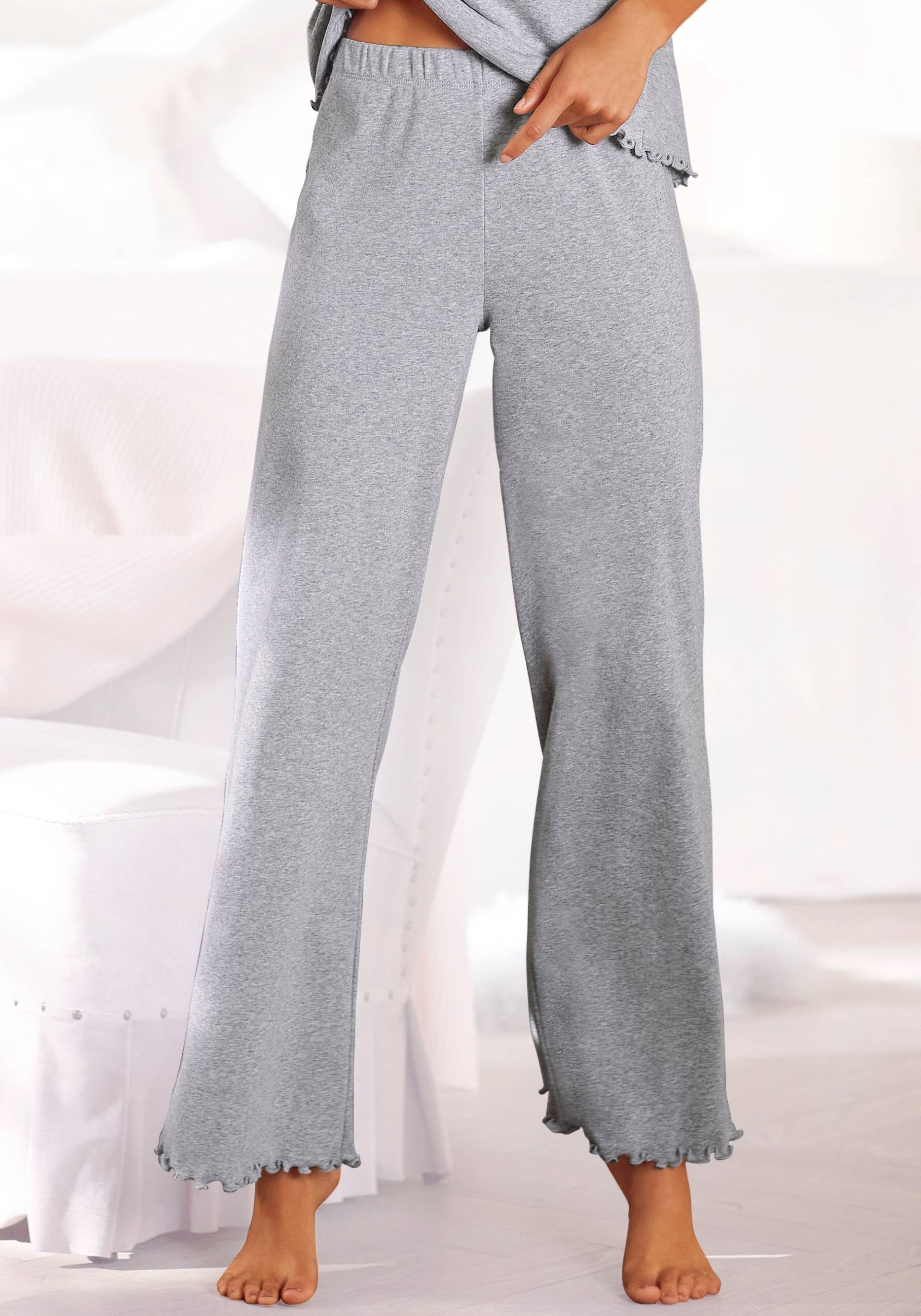 s.Oliver Schlafshorts, mit Kräuselsaum s.Oliver Schlafshorts, mit Kräuselsaum von s.Oliver