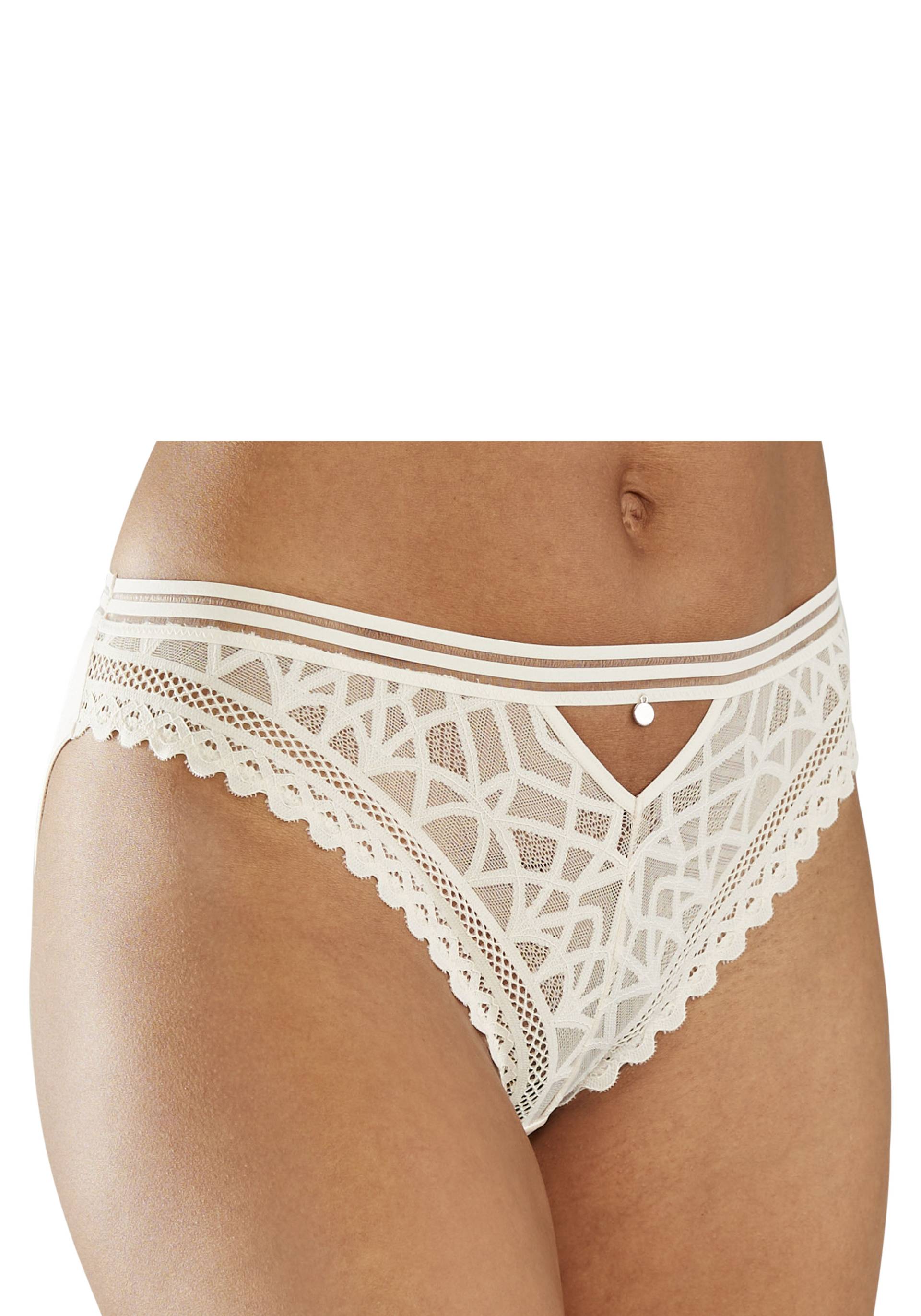 s.Oliver Slip »Milene«, mit edlem Bund und modischem Accessoire vorne mittig s.Oliver Slip »Milene«, mit edlem Bund und modischem Accessoire vorne mittig von s.Oliver