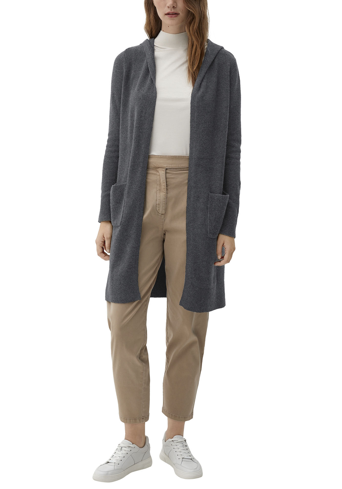 s.Oliver Strickjacke, mit Kapuze und aufgesetzten Taschen s.Oliver Strickjacke, mit Kapuze und aufgesetzten Taschen von s.Oliver