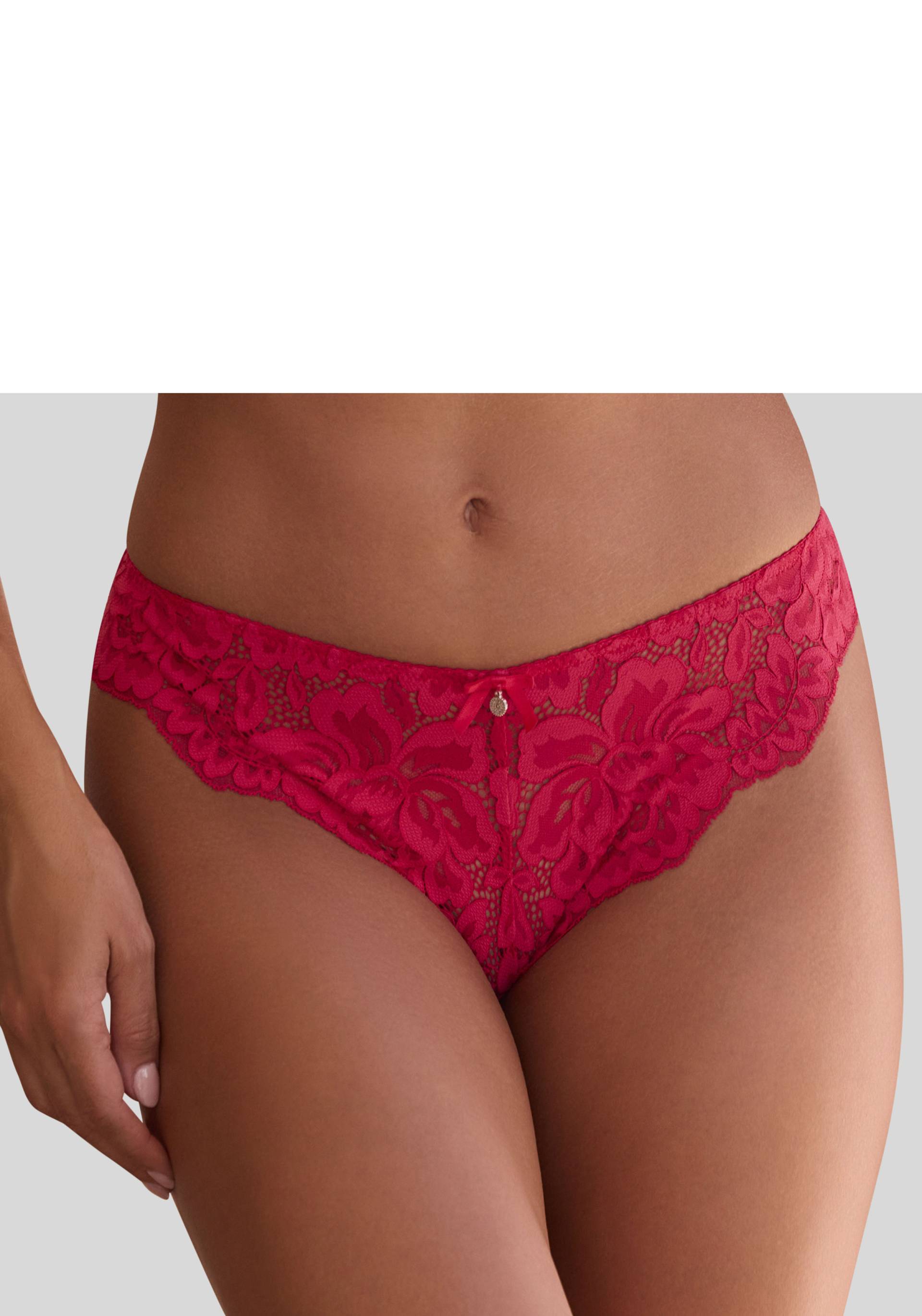 s.Oliver String »Charline«, aus floraler Spitze s.Oliver String »Charline«, aus floraler Spitze von s.Oliver