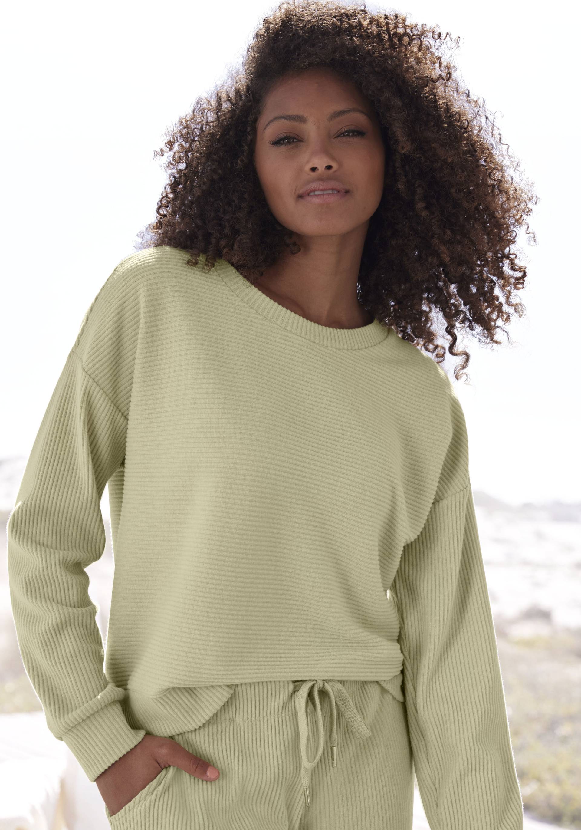 s.Oliver Sweatshirt, aus Ripp-Qualität mit überschnittenen Schultern, Loungewear s.Oliver Sweatshirt, aus Ripp-Qualität mit überschnittenen Schultern, Loungewear von s.Oliver
