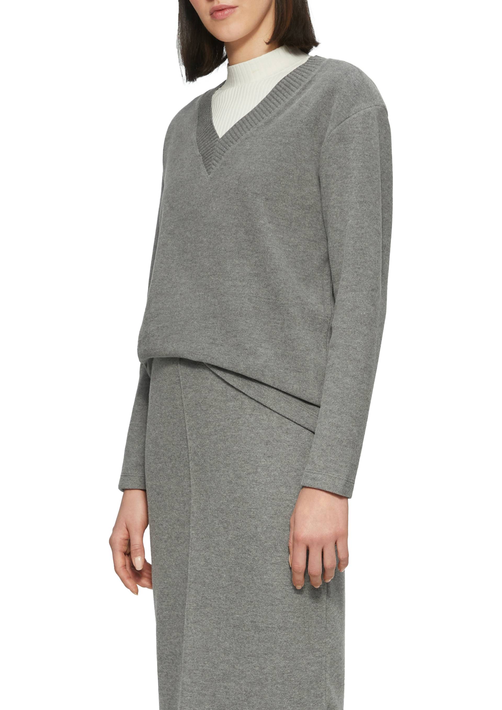 s.Oliver V-Ausschnitt-Pullover, in melierter Optik s.Oliver V-Ausschnitt-Pullover, in melierter Optik von s.Oliver