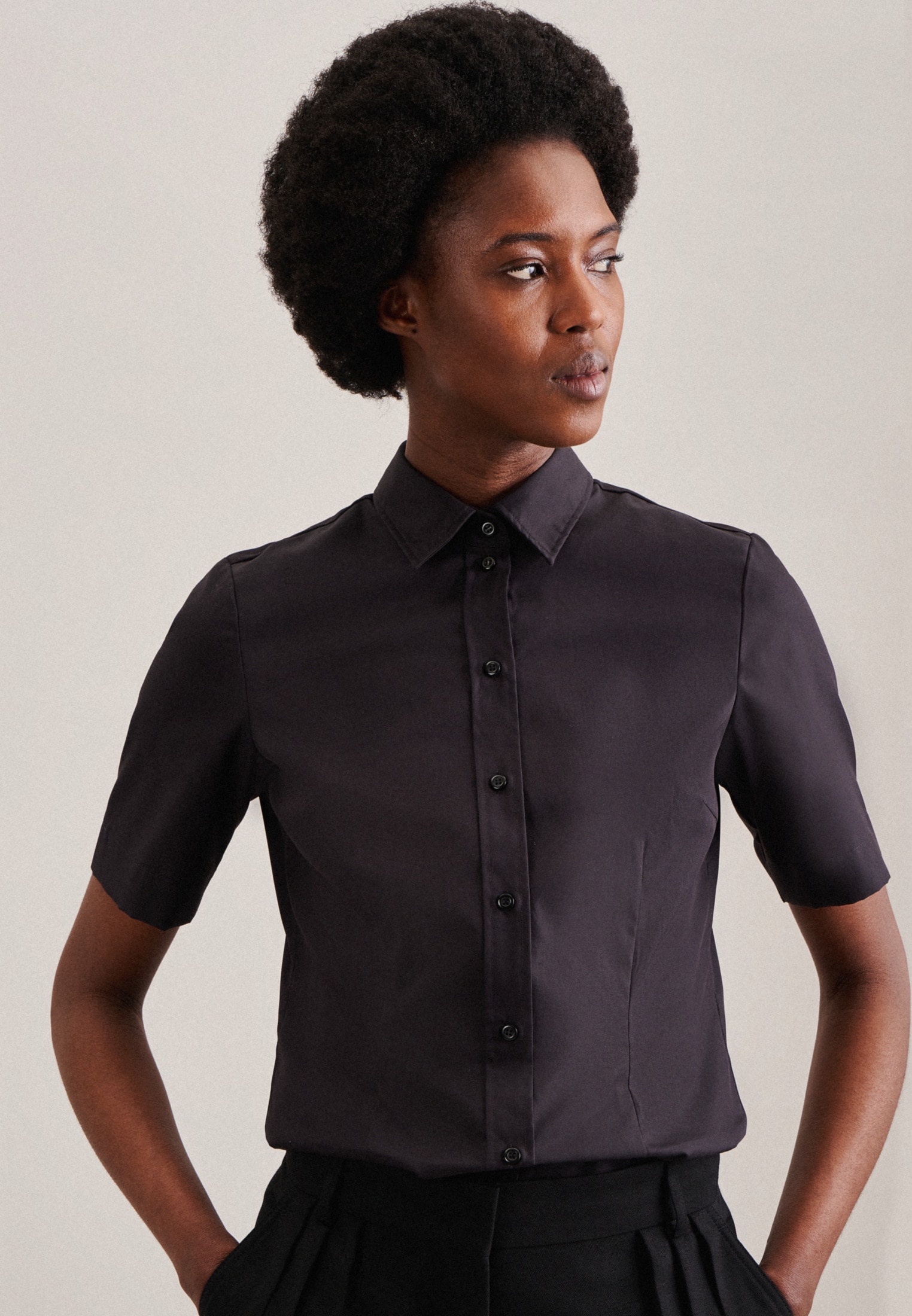 seidensticker Hemdbluse »Schwarze Rose«, Kurzarm Kragen Uni seidensticker Hemdbluse »Schwarze Rose«, Kurzarm Kragen Uni von seidensticker