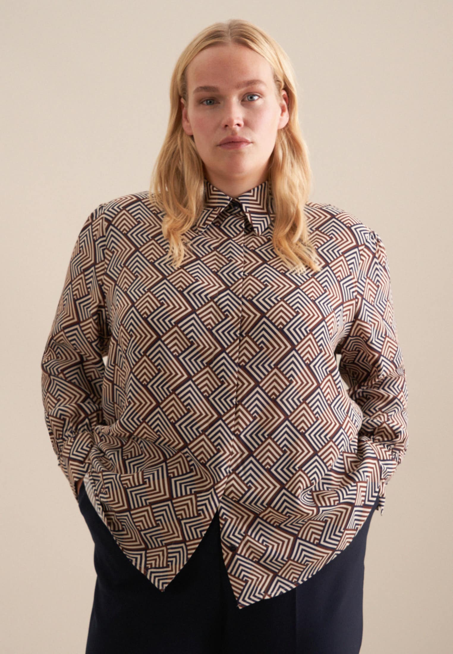 seidensticker Hemdbluse »Schwarze Rose«, Langarm Kragen Geometrische Muster seidensticker Hemdbluse »Schwarze Rose«, Langarm Kragen Geometrische Muster von seidensticker