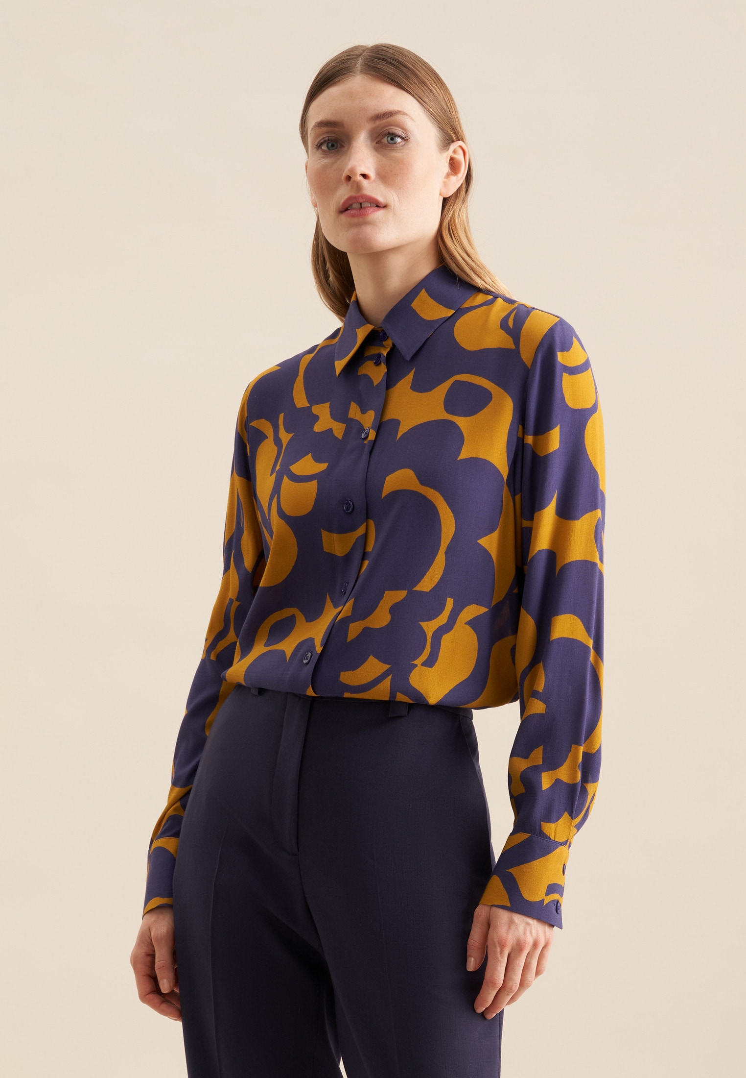 seidensticker Hemdbluse »Schwarze Rose«, Langarm Kragen Geometrische Muster seidensticker Hemdbluse »Schwarze Rose«, Langarm Kragen Geometrische Muster von seidensticker