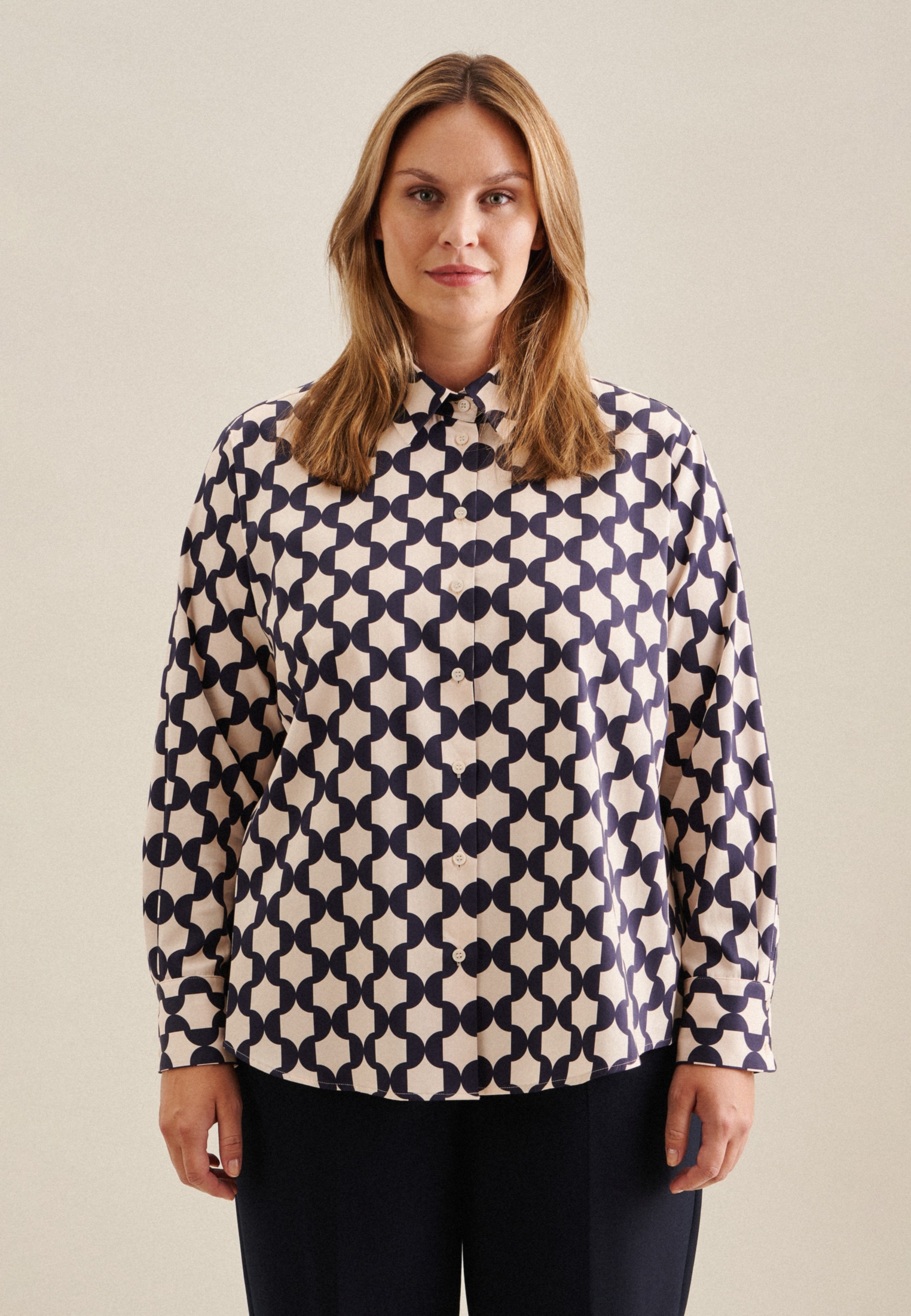 seidensticker Hemdbluse »Schwarze Rose«, Langarm Kragen Geometrische Muster seidensticker Hemdbluse »Schwarze Rose«, Langarm Kragen Geometrische Muster von seidensticker