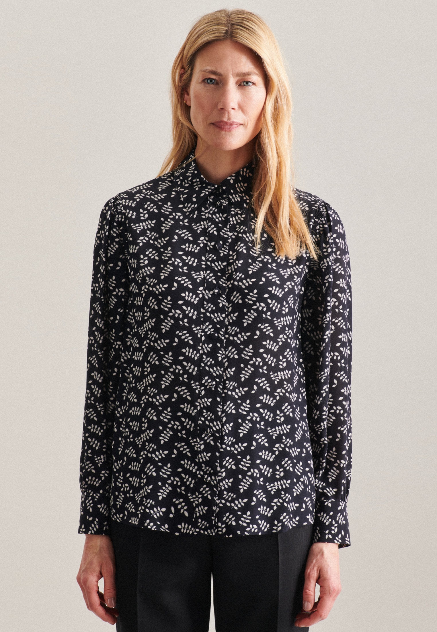 seidensticker Klassische Bluse »Schwarze Rose«, Langarm Kragen Druck seidensticker Klassische Bluse »Schwarze Rose«, Langarm Kragen Druck von seidensticker