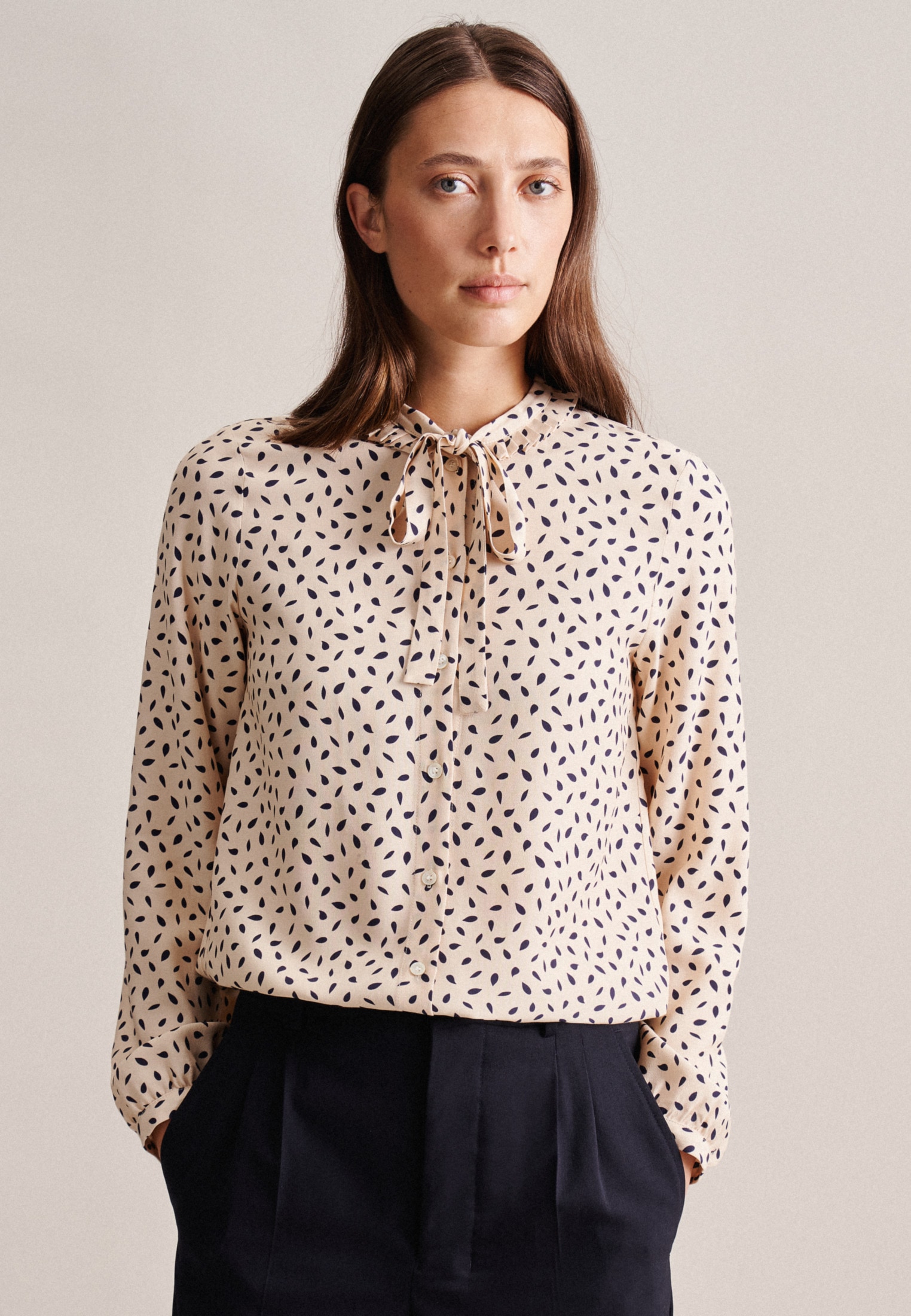 seidensticker Klassische Bluse »Schwarze Rose«, Langarm Rundhals Druck seidensticker Klassische Bluse »Schwarze Rose«, Langarm Rundhals Druck von seidensticker