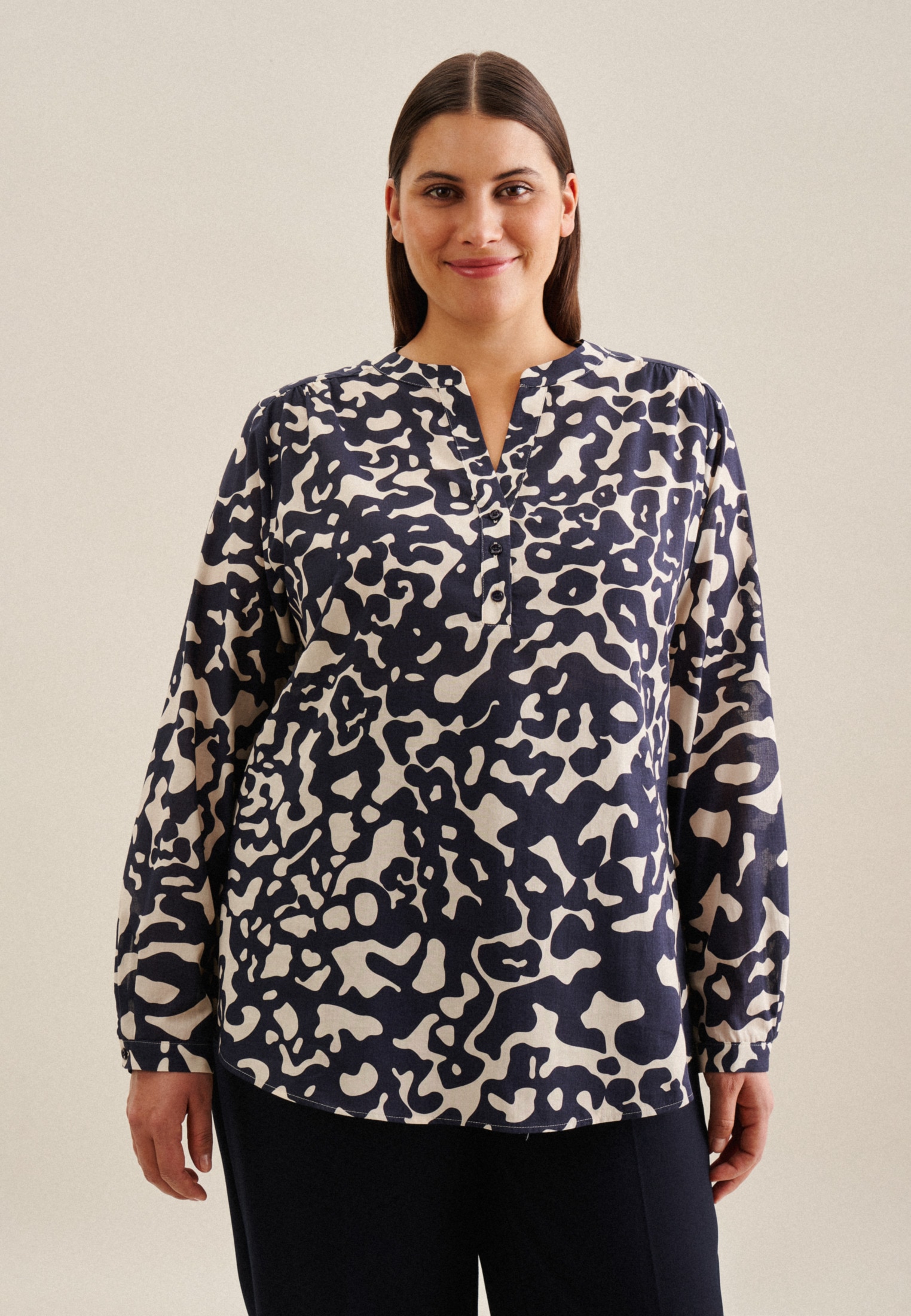 seidensticker Klassische Bluse »Schwarze Rose«, Tunika Animal seidensticker Klassische Bluse »Schwarze Rose«, Tunika Animal von seidensticker