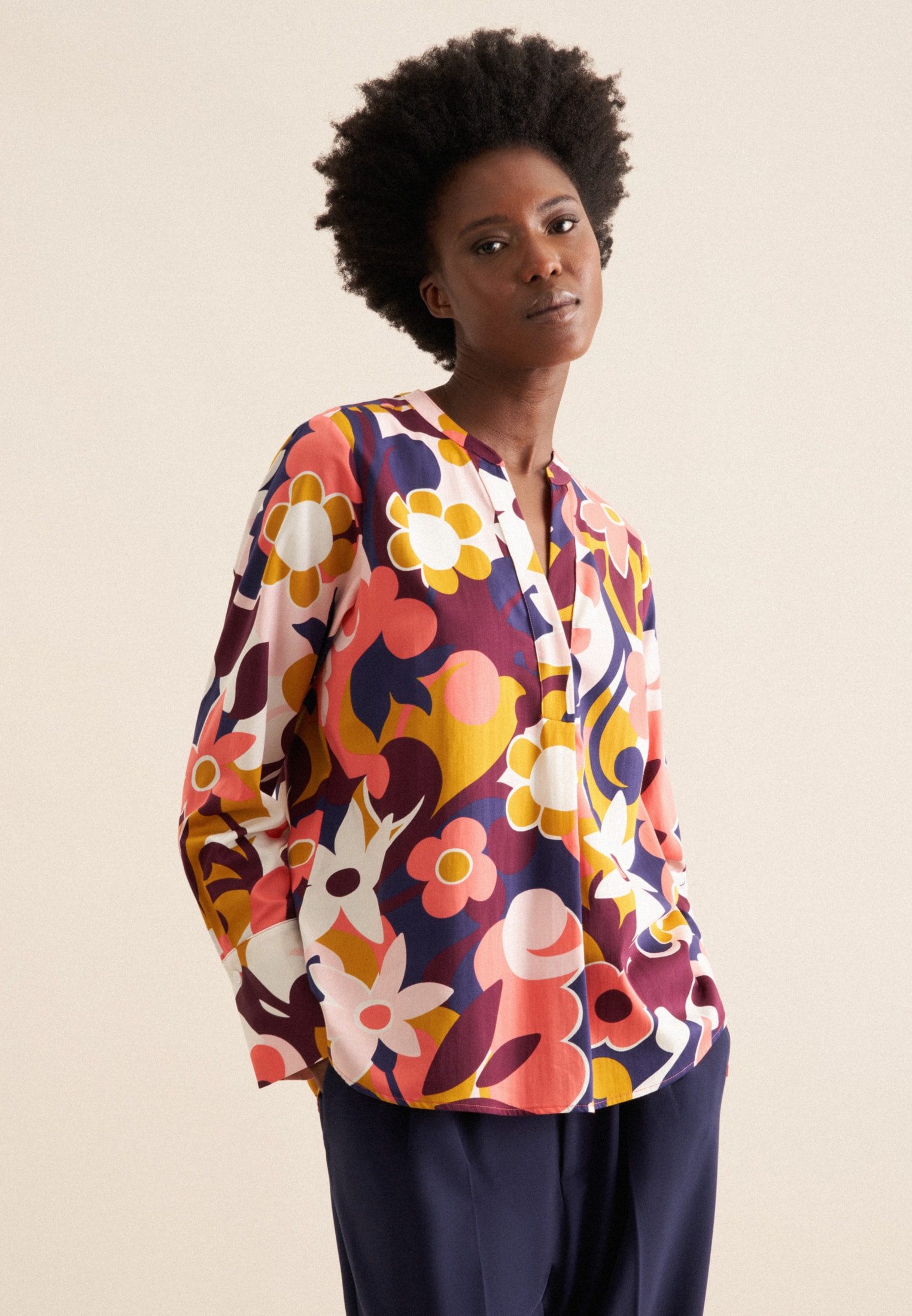 seidensticker Klassische Bluse »Schwarze Rose«, Tunika Floral seidensticker Klassische Bluse »Schwarze Rose«, Tunika Floral von seidensticker