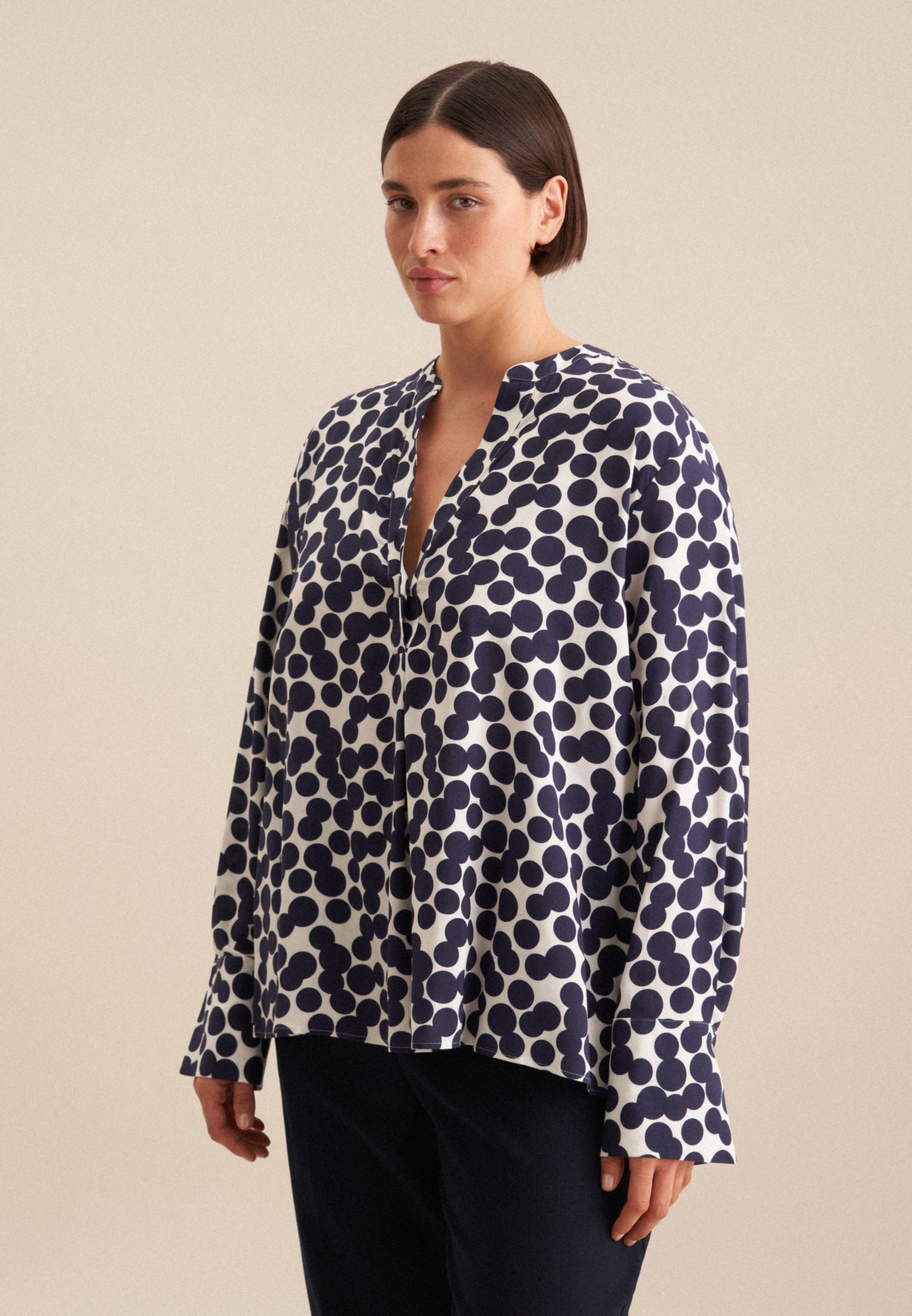 seidensticker Klassische Bluse »Schwarze Rose«, Tunika Punkte seidensticker Klassische Bluse »Schwarze Rose«, Tunika Punkte von seidensticker