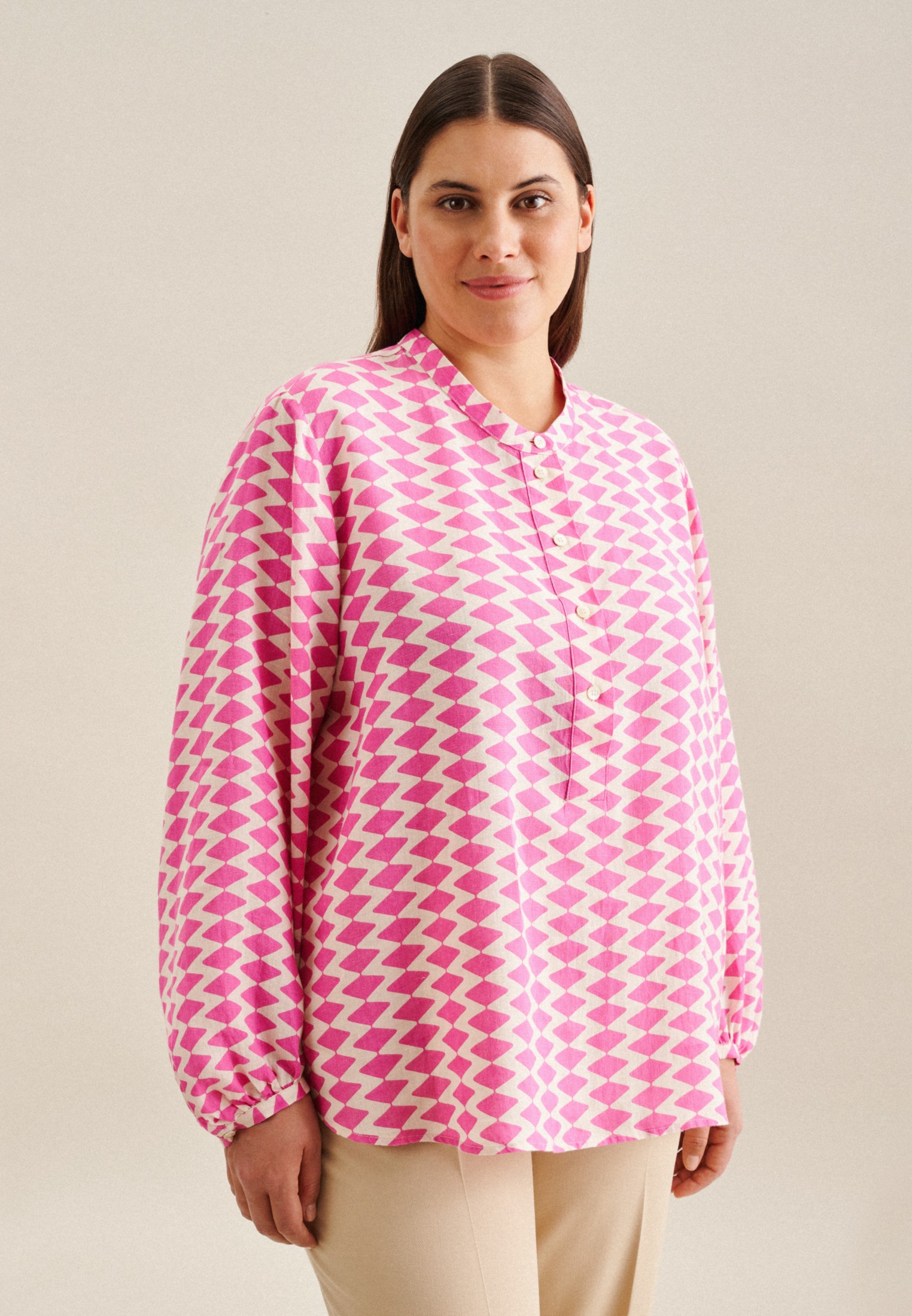 seidensticker Klassische Bluse »Schwarze Rose«, Langarm Kragen Geometrische Muster seidensticker Klassische Bluse »Schwarze Rose«, Langarm Kragen Geometrische Muster von seidensticker