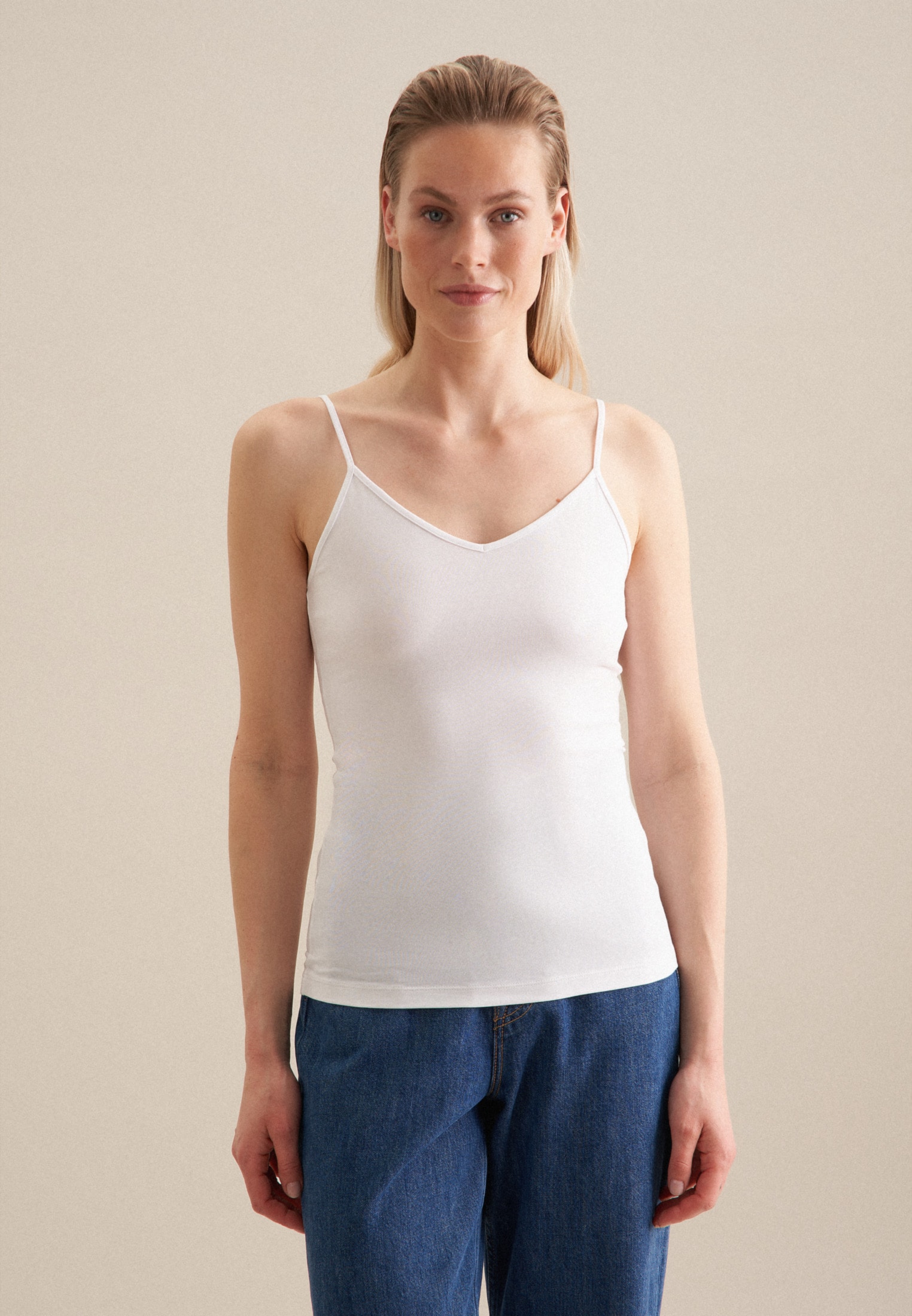 seidensticker Shirttop »Schwarze Rose«, Ohne Arm V-Neck Uni seidensticker Shirttop »Schwarze Rose«, Ohne Arm V-Neck Uni von seidensticker