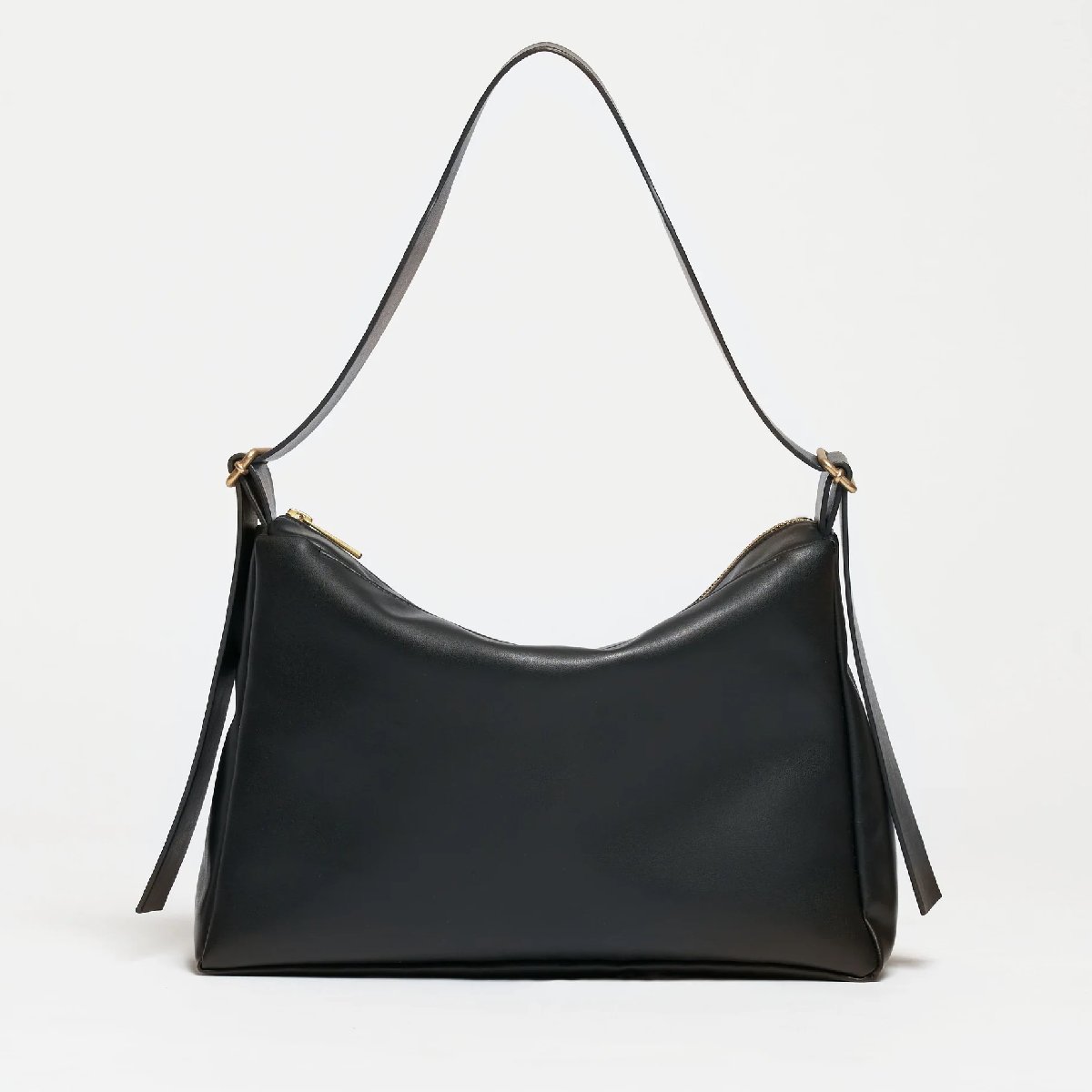 Slouchy Shoulder Bag, Night Black von souleway