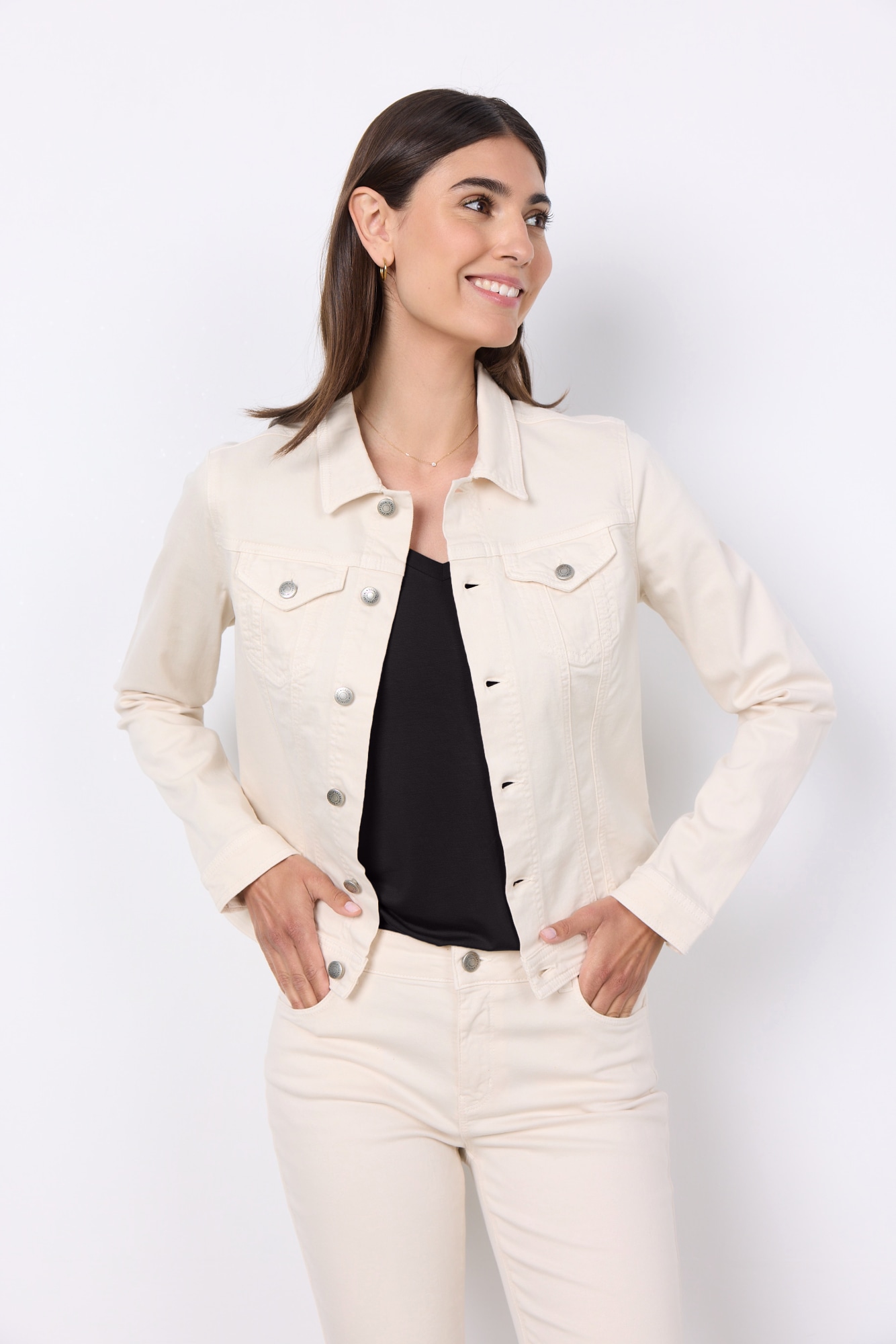 soyaconcept Jeansblazer »SC-ERNA 2«, Jeansjacke in taillierter Form und schönen Farben