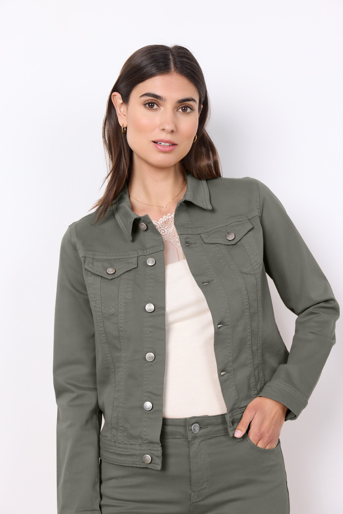 soyaconcept Jeansblazer »SC-ERNA 2«, Jeansjacke in taillierter Form und schönen Farben von soyaconcept