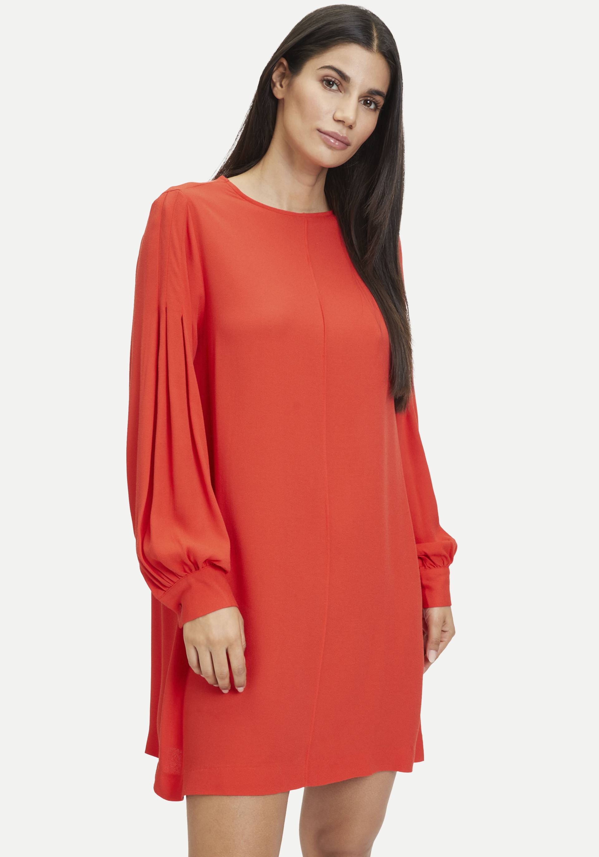 Tamaris A-Linien-Kleid, mit Rundhalsausschnitt- NEUE KOLLEKTION Tamaris A-Linien-Kleid, mit Rundhalsausschnitt- NEUE KOLLEKTION von tamaris