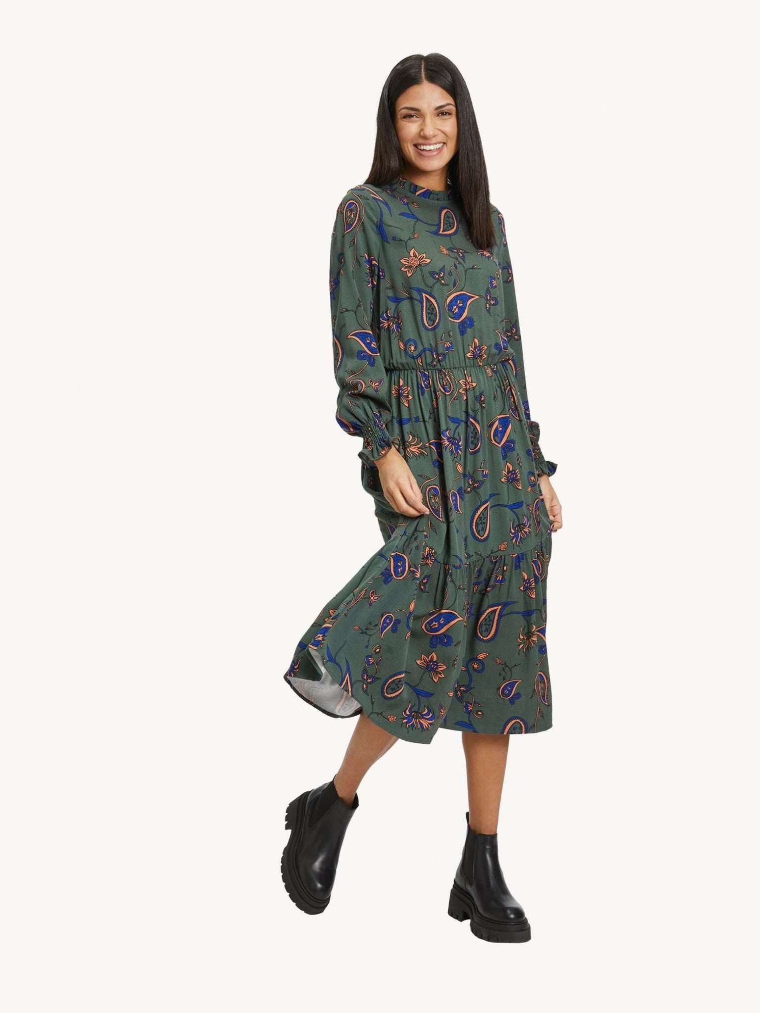 Tamaris Sommerkleid »Kleider Balsas Aop Volant Dress Ruffle« Tamaris Sommerkleid »Kleider Balsas Aop Volant Dress Ruffle« von tamaris