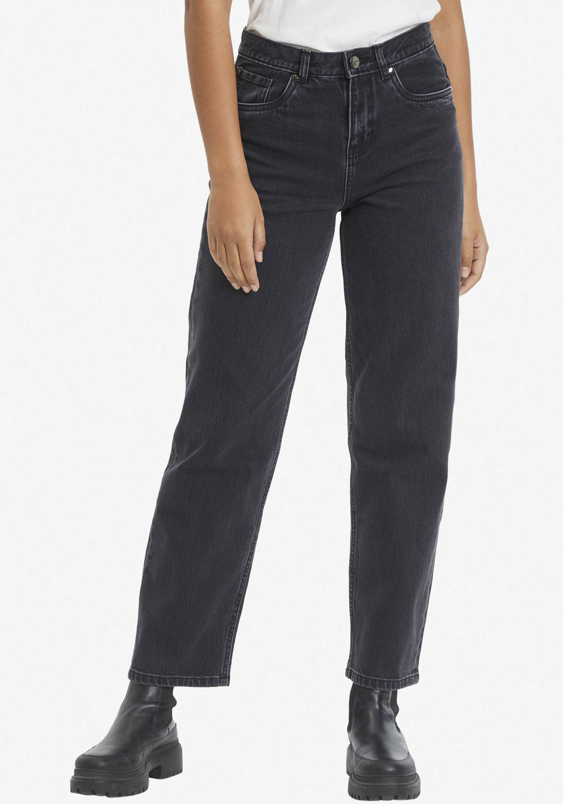 Tamaris Straight-Jeans, mit Logo-Badge - NEUE KOLLEKTION Tamaris Straight-Jeans, mit Logo-Badge - NEUE KOLLEKTION von tamaris